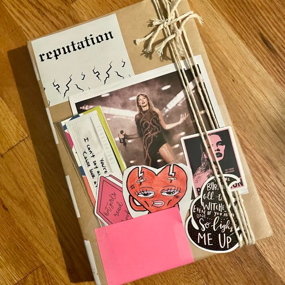 Taylor Swift Blind Date Book: Reputation Era